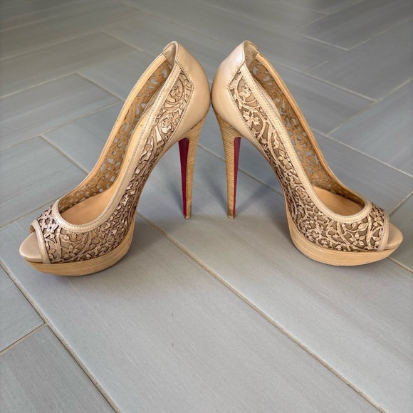 Christian Louboutin Pampas 150 Calf Brown, Laser-cut, Lace Peep-Toe Heels main image 4